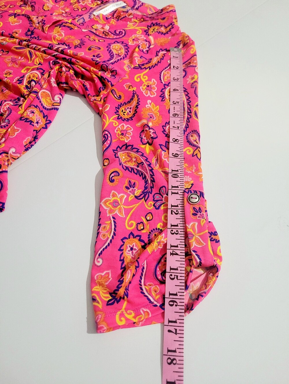 Dear Scarlett Pink Paisley Liquid Knit Tunic Top Small Roll Tab Sleeve Travel - Picture 11 of 11